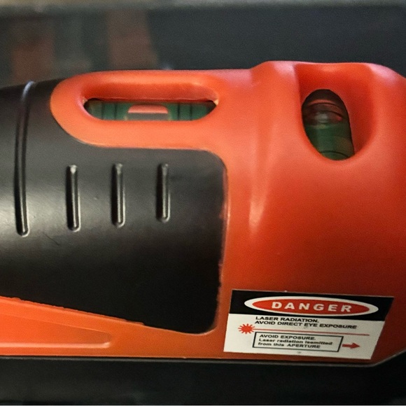 Mini Portable Vertical Laser Spirit Level Laser Straight Level 90 Degree - Picture 2 of 11